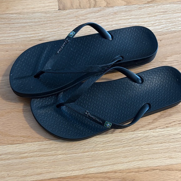 Ipanema Black Women's Sandals - Picture 1 of 2